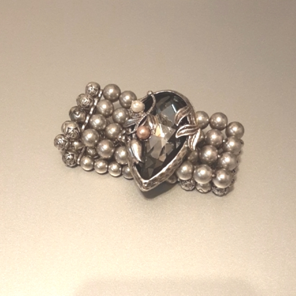 Elegant Silver Color Beaded Bracelet with Decorative Tear Drop Center Piece